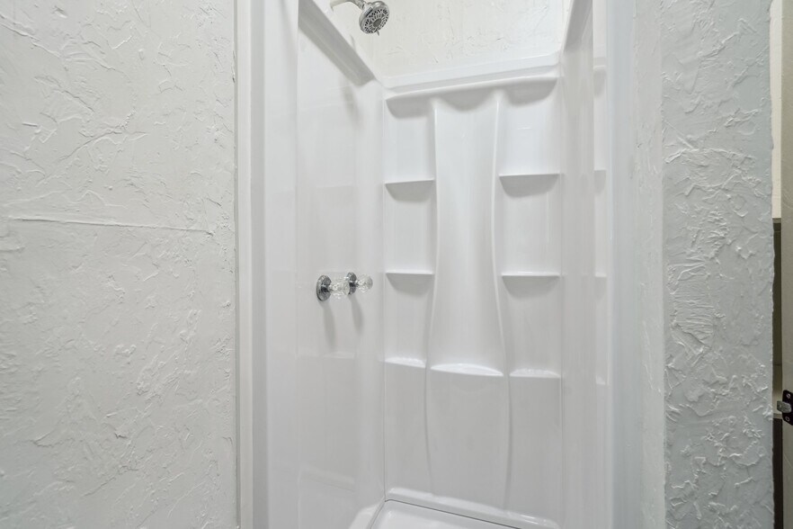 More Photos Of 2123 W Park Pl, Oklahoma City Specialty For Sale