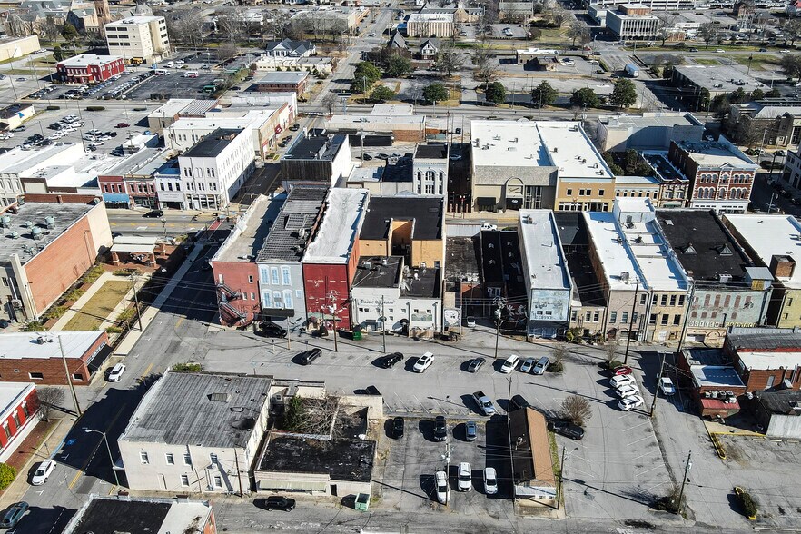 More Photos Of 1024 Noble St, Anniston Storefront Retail Office For Sale
