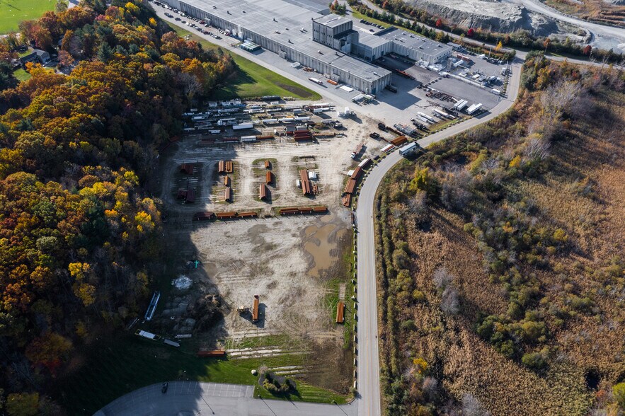 More Photos Of 5 Distribution Center Cir, Littleton Land For Lease