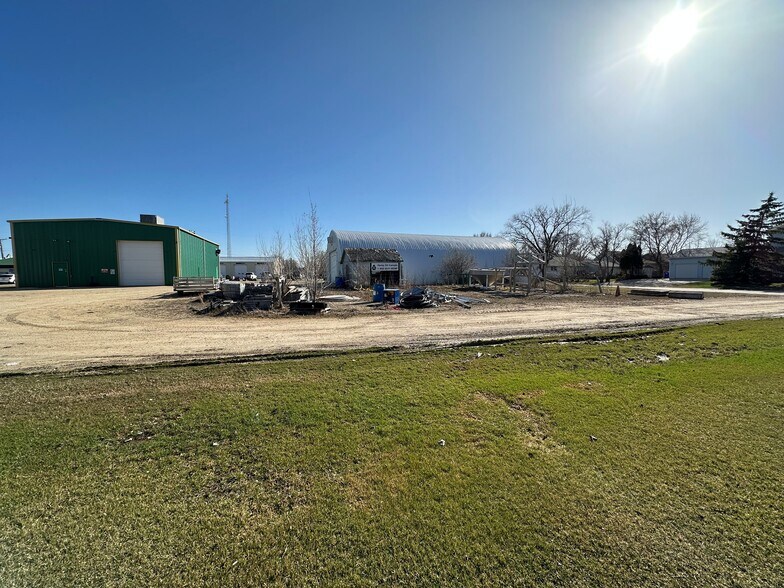 More Photos Of 225 Pembina Trl, Ste Agathe Land For Sale