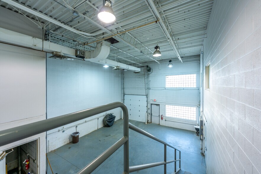 More Photos Of , Lake Orion Unknown For Sale