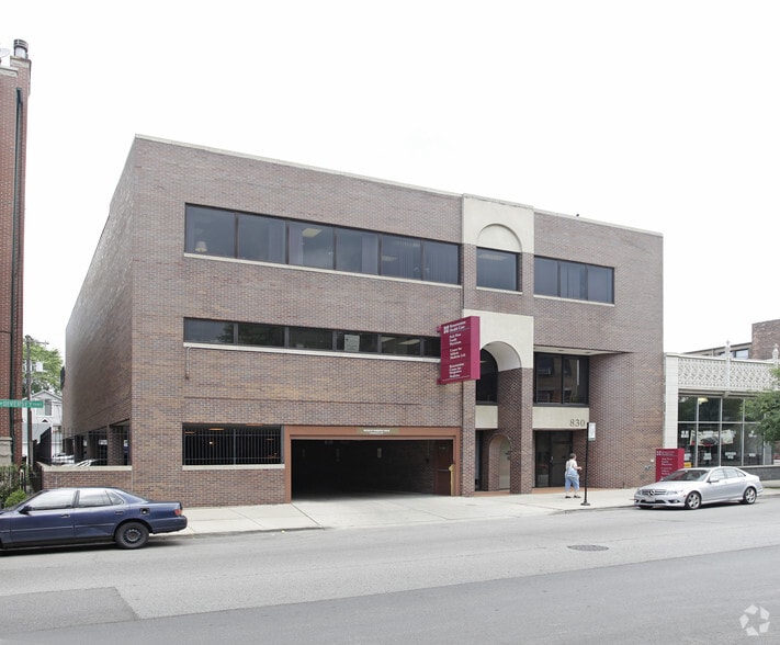 More Photos Of 828-830 W Diversey Pky, Chicago Medical For Sale