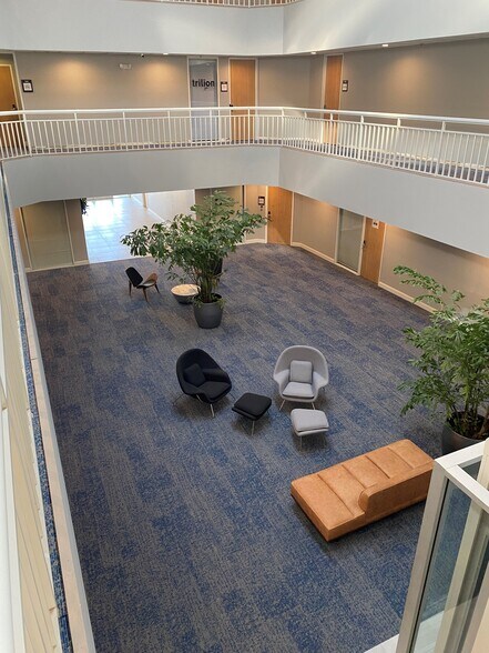 More Photos Of 150 West Park Loop, Huntsville Office For Lease