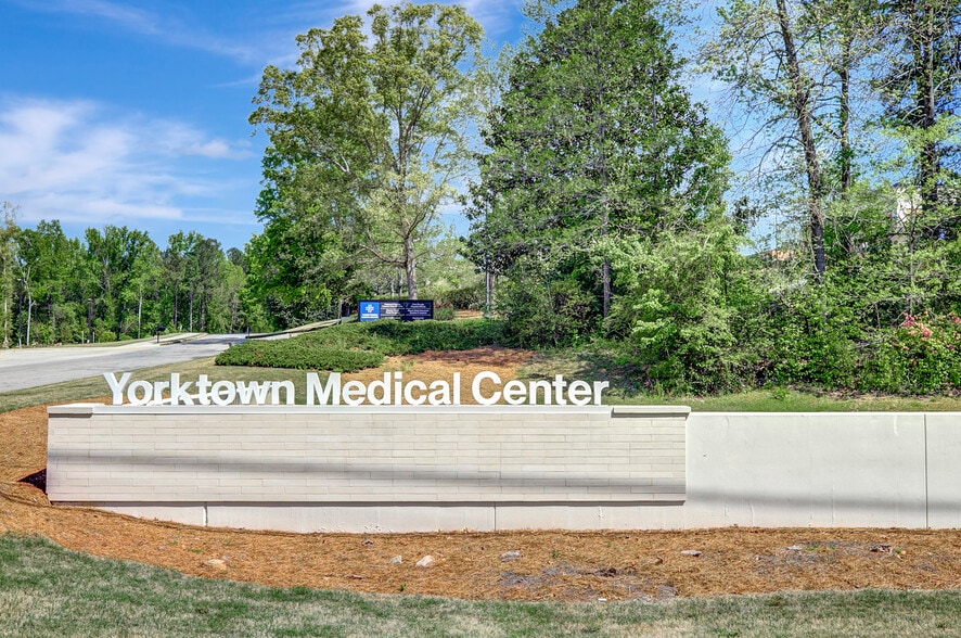 More Photos Of 101 Yorktown Dr, Fayetteville Medical For Lease