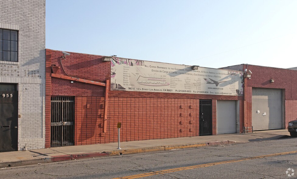 More Photos Of 963-967 E 12th St, Los Angeles Warehouse For Lease