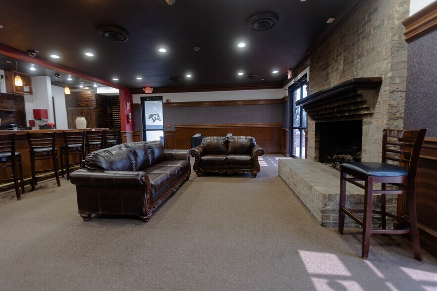 More Photos Of 6263 State Highway 66, Tulsa Restaurant For Sale