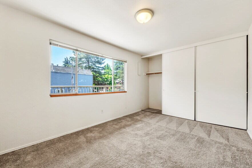 More Photos Of 7606-7720 E Burnside St, Portland Apartments For Sale