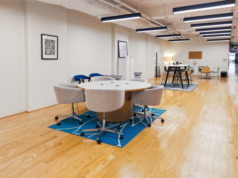 More Photos Of 100 S Juniper St, Philadelphia Coworking Space