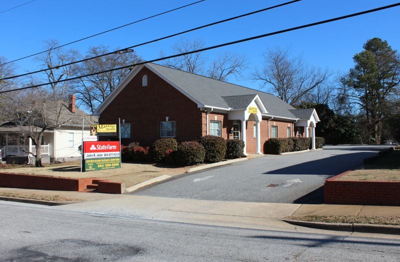 Primary Photo Of 406 N Main St, Greer Office For Lease