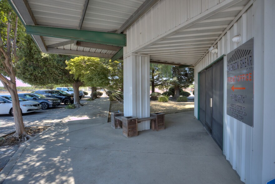 More Photos Of 4257 E Keyes Rd, Ceres Warehouse For Sale