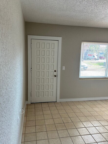 More Photos Of 7919 Grand Blvd, Port Richey Office For Lease