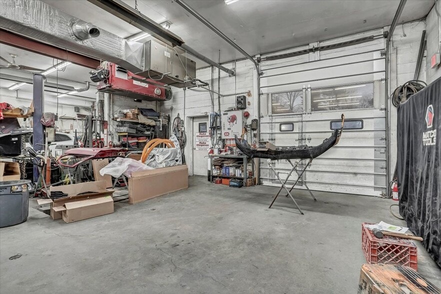 More Photos Of 3 Marlorville Rd, Wappingers Falls Auto Repair For Sale
