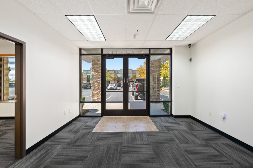 More Photos Of 1770 W Sequoia Vista Cir, Salt Lake City Light Manufacturing For Lease