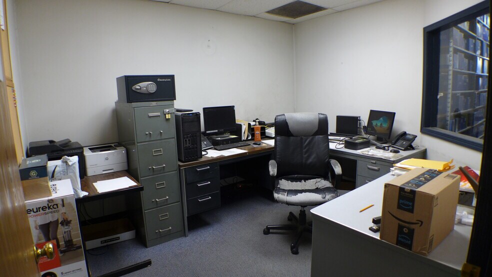 More Photos Of 1610 7th Ave, Beaver Falls Storefront For Sale