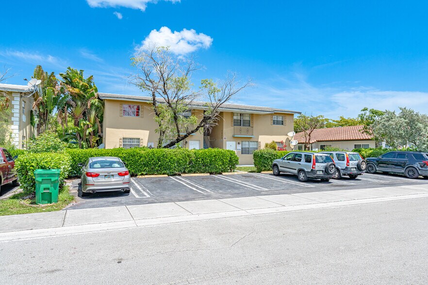More Photos Of 7523 NW 44th Court, Coral Springs Apartments For Sale