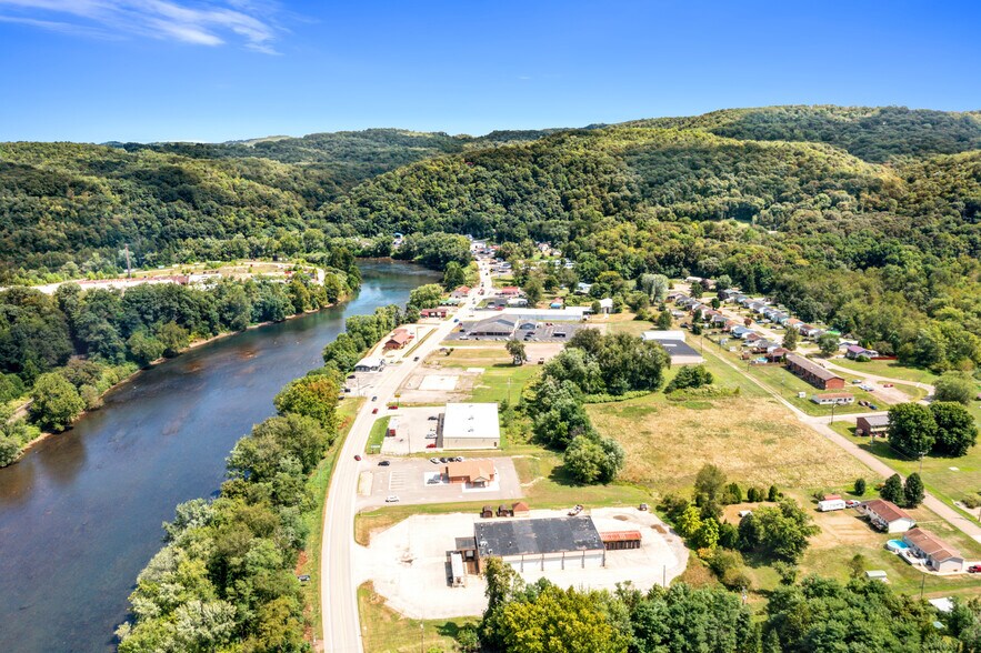 More Photos Of 2016 River Rd, North Apollo Convenience Store For Sale