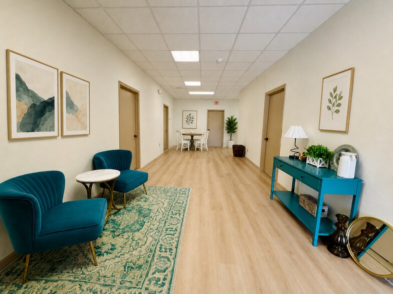 More Photos Of 120 Ring Ave S, Tarpon Springs Office For Lease