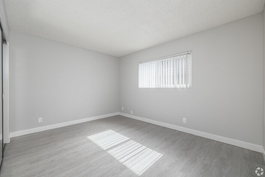 More Photos Of 1628 W 218th St, Torrance Apartments For Sale