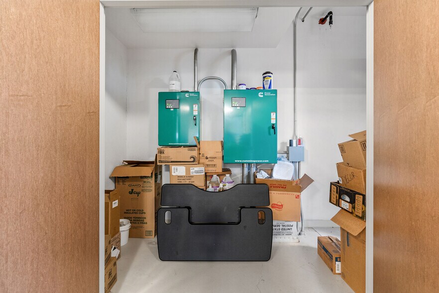 More Photos Of 1403-1405 W 2200 S, Salt Lake City Office For Lease