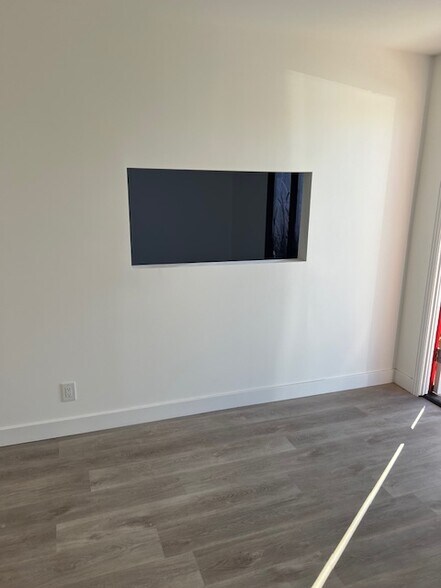 More Photos Of 1703 Civic Center Dr, North Las Vegas Medical For Lease