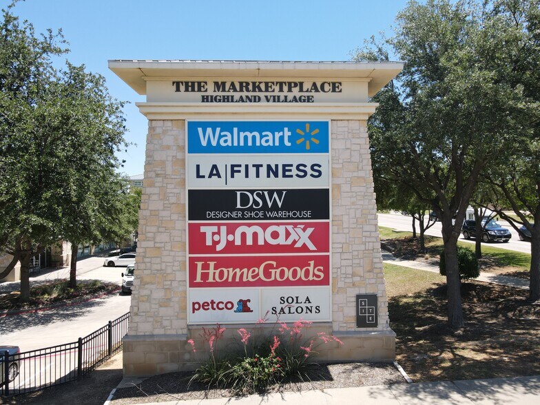 More Photos Of 3120 Justin Rd, Highland Village General Retail For Lease