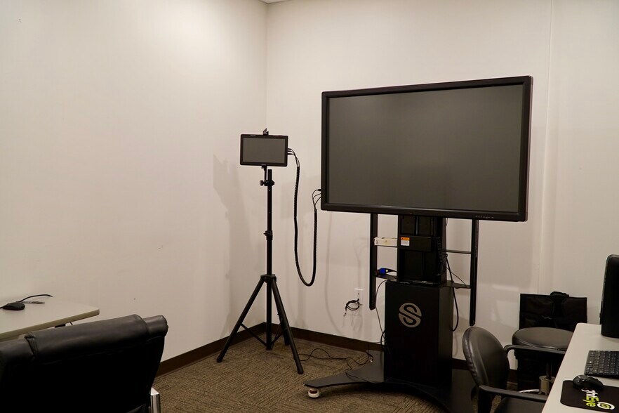 More Photos Of 5850 W Cypress St, Tampa Office For Lease