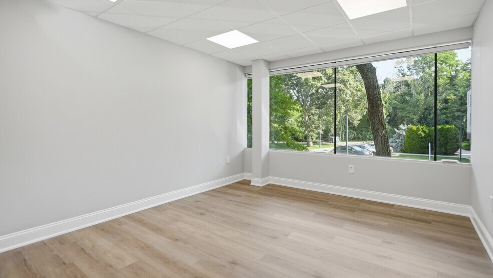 More Photos Of 521 Route 111, Hauppauge Medical For Lease