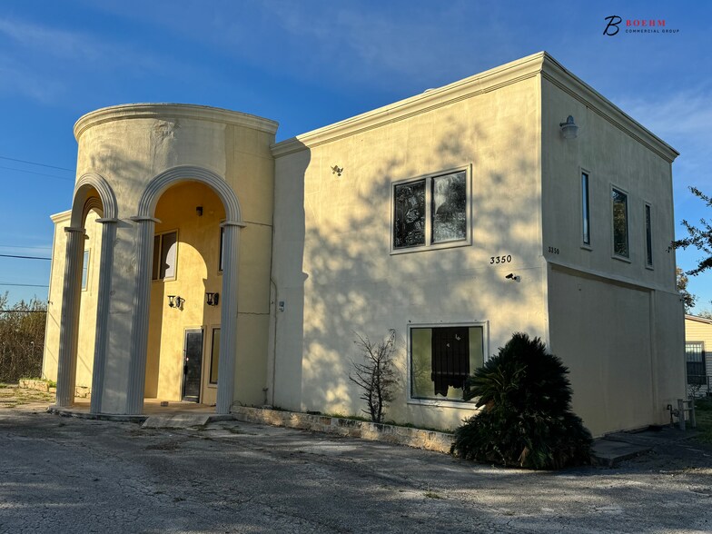 More Photos Of 3350 Lasses Blvd, San Antonio General Retail For Sale