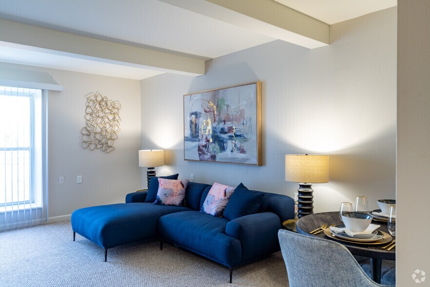 More Photos Of 28301 Franklin Rd, Southfield Multifamily For Sale