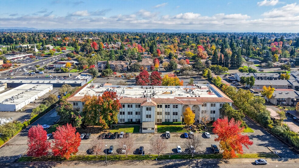 More Photos Of 6060 Sunrise Vista Dr, Citrus Heights Office For Sale