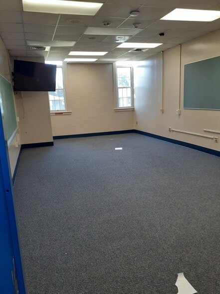 More Photos Of 801 N Wild Olive Ave, Daytona Beach Schools For Sale
