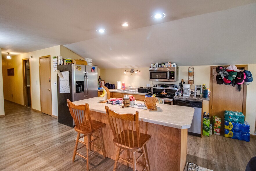 More Photos Of 15281 IL-109, Dow Specialty For Sale