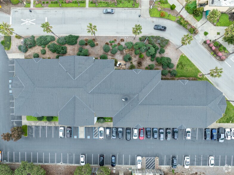 More Photos Of 400 Seaport Ct, Redwood City Medical For Lease