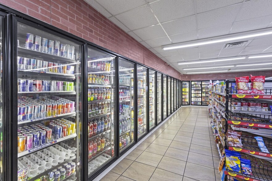 More Photos Of 1610 W Park Ave, Orange Service Station For Sale