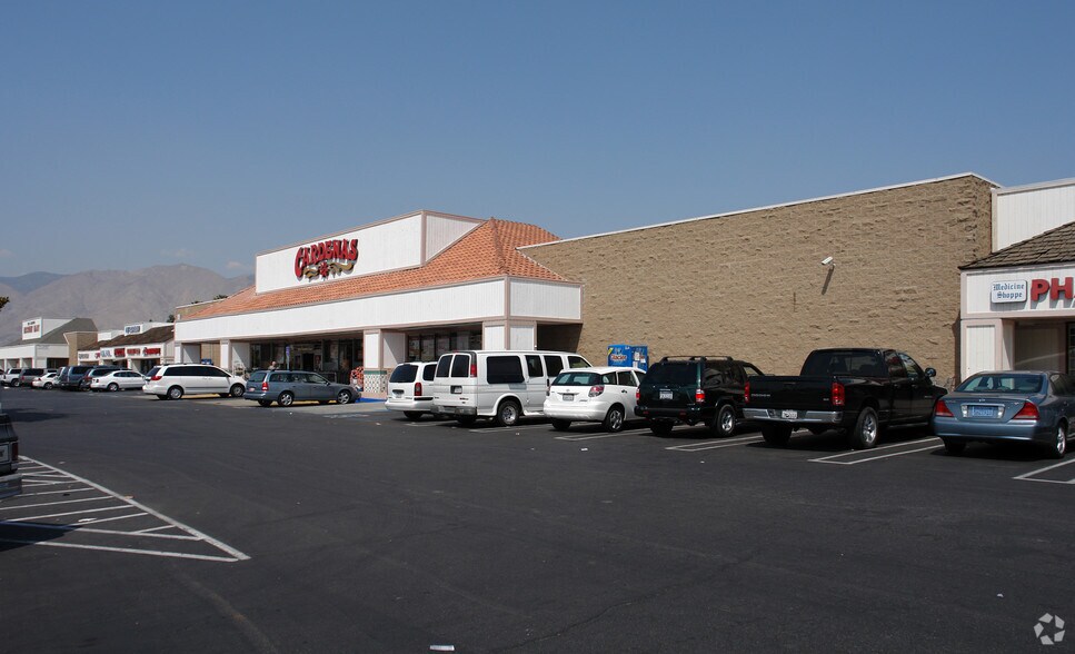 More Photos Of 1451-1469 S San Jacinto Ave, San Jacinto Restaurant For Lease