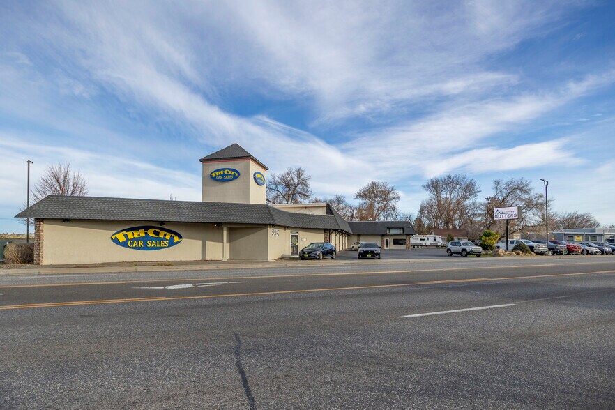 Primary Photo Of 518 W Columbia Dr, Kennewick Storefront Retail Office For Lease