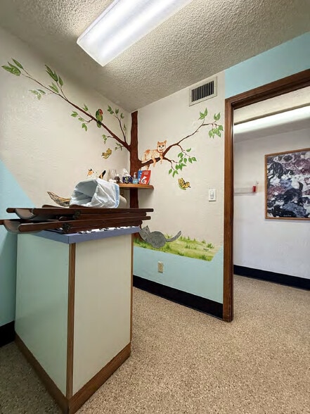 More Photos Of 1721 E University Dr, Mesa Office For Sale