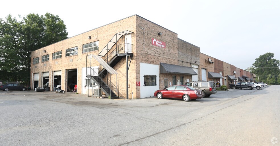 More Photos Of 7708-7732 Old Alexandria Ferry Rd, Clinton Warehouse For Lease