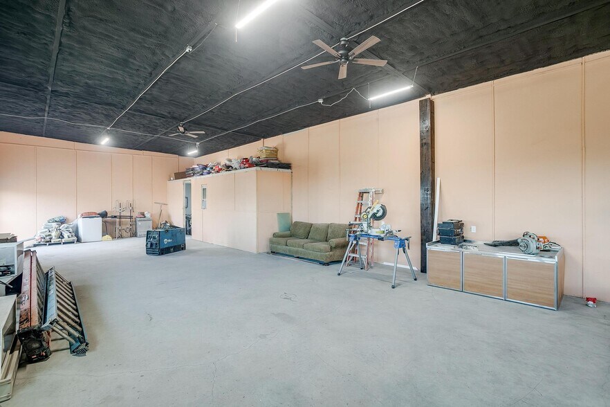 More Photos Of 4920 Tin Top Rd, Weatherford Office For Sale