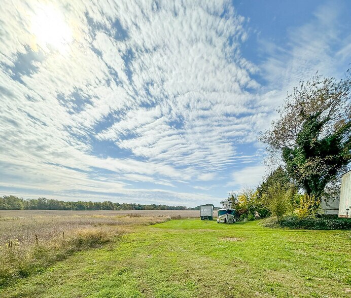 More Photos Of 13685 Ocean Gateway, Wye Mills General Retail For Sale