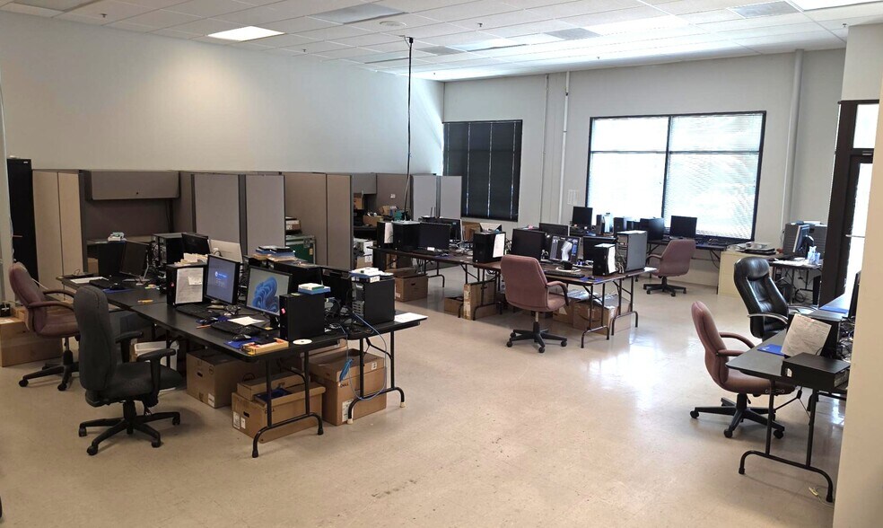 More Photos Of 43676 Trade Center Pl, Sterling Light Manufacturing For Sale