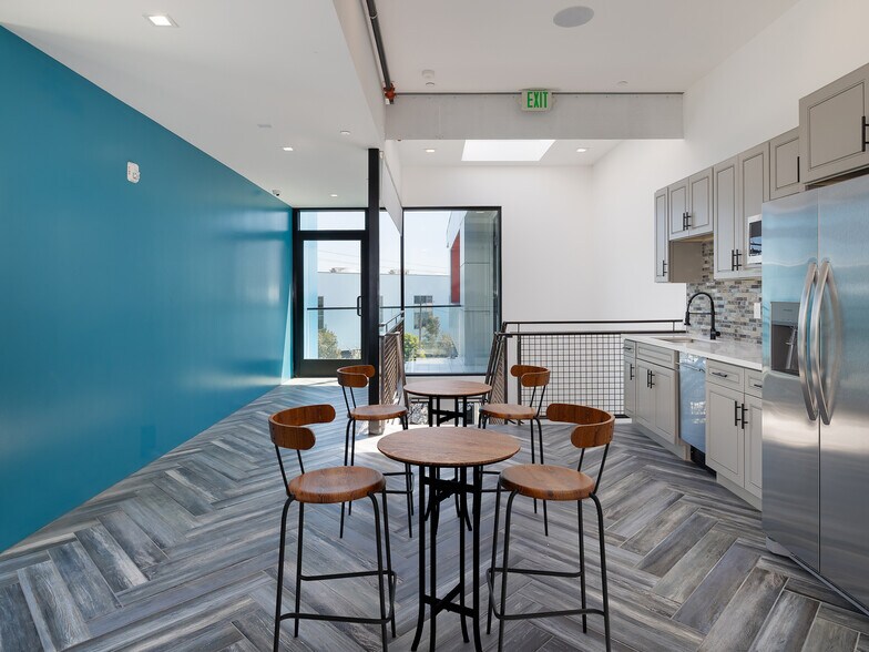 More Photos Of 507 S Douglas St, El Segundo Loft Creative Space For Lease