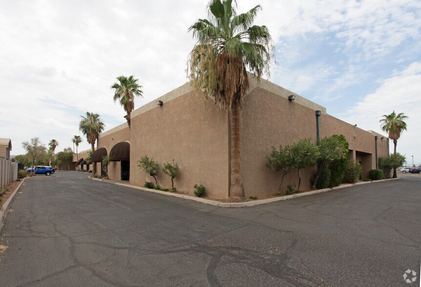 More Photos Of 4006 S 23rd St, Phoenix Warehouse For Lease