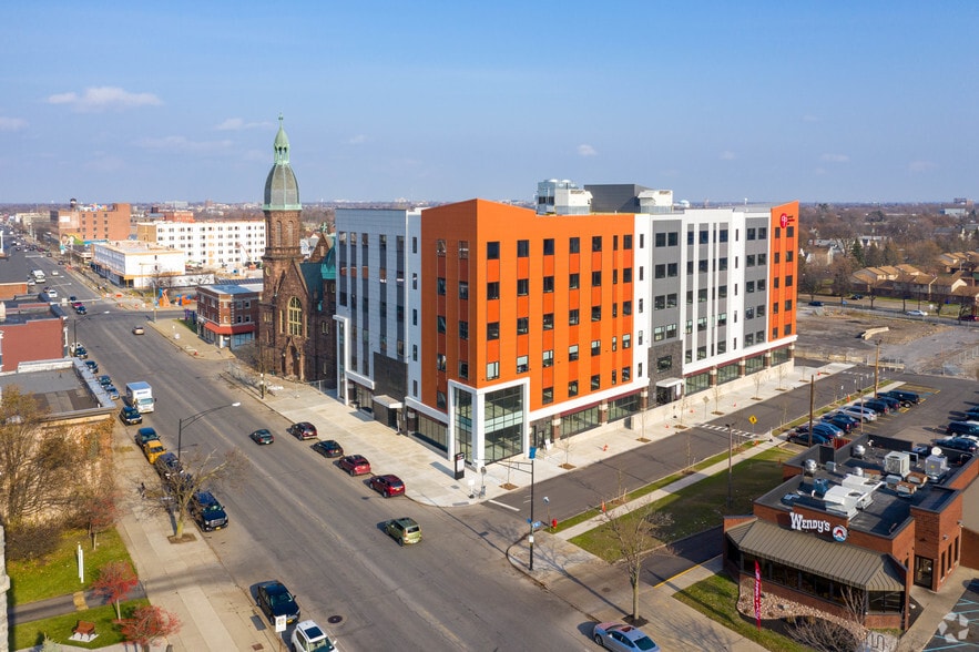 More Photos Of 1091 Main St, Buffalo Office For Sale