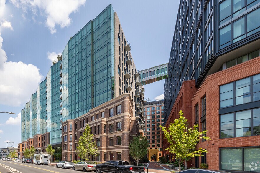 More Photos Of 2000 2nd St SW, Washington Apartments For Lease