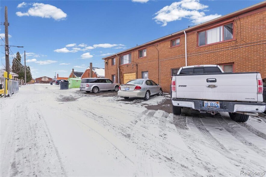 More Photos Of 14801 Joy Rd, Detroit Apartments For Sale