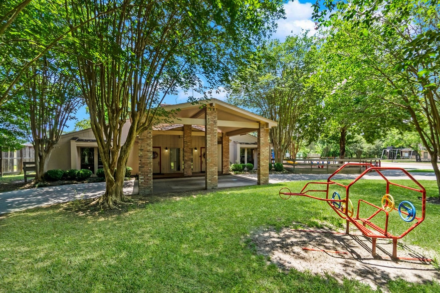 Primary Photo Of 17102 Theiss Mail Route Rd, Spring Schools For Lease