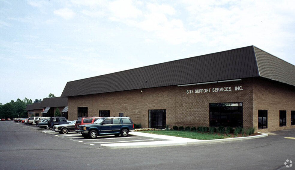 More Photos Of 10945-10973 McCormick Rd, Hunt Valley Unknown For Lease