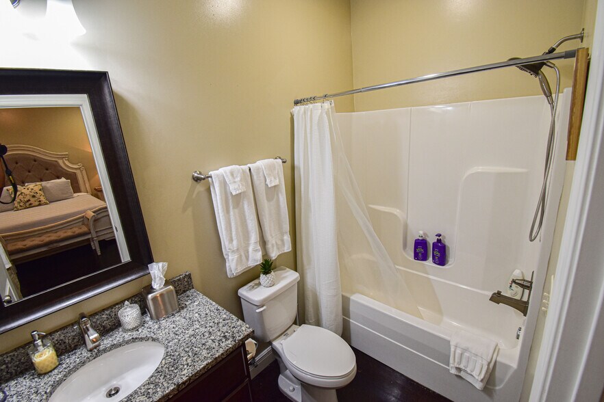 More Photos Of , Tuscaloosa Unknown For Sale