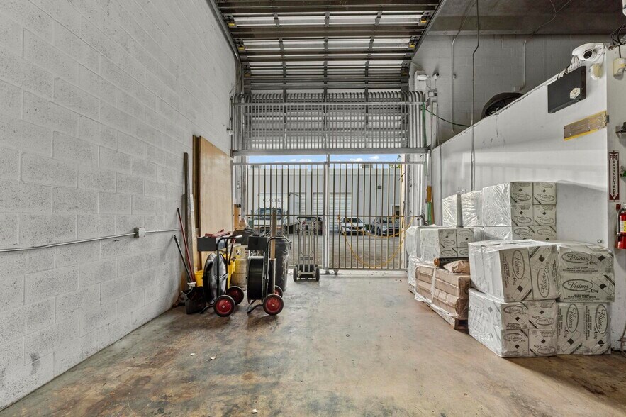 More Photos Of 10813-10841 NW 29th St, Doral Warehouse For Sale